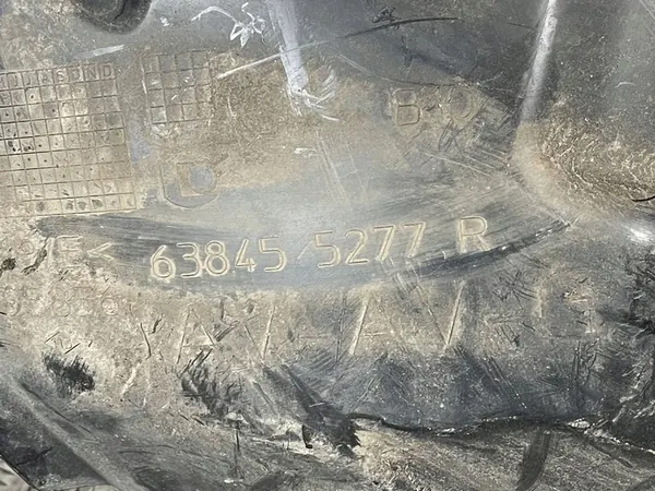 Renault Zoe 2018 Etuvasen Lokasuoja image 9