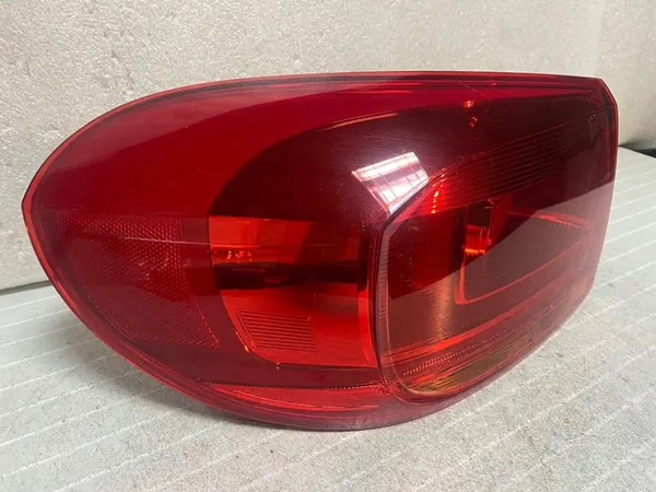 Lámpara trasera izquierda VW TIGUAN 5N Lift 5N0945095Q image 3