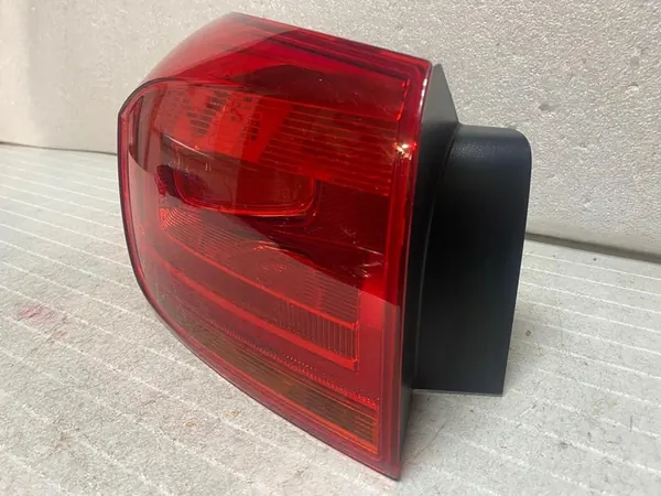 Lámpara trasera izquierda VW TIGUAN 5N Lift 5N0945095Q image 4