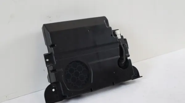 Altavoz Subwoofer Honda OEM 81500-T1G-8814 - Usado image 3