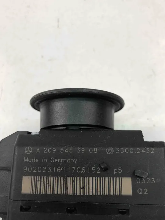 Interruptor de ignição MERCEDES-BENZ CLK (C209) A2095453908 image 4