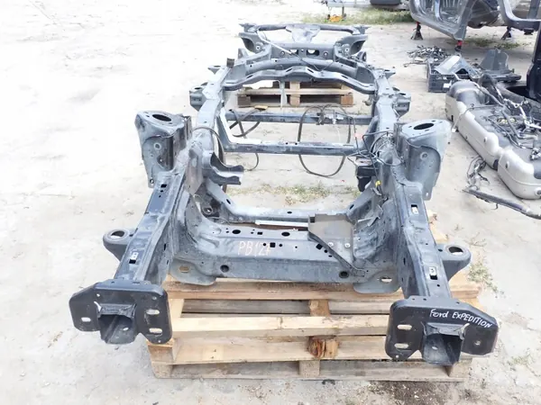 Frame OEM JL1Z5005A voor Ford Expedition 2020- image 3