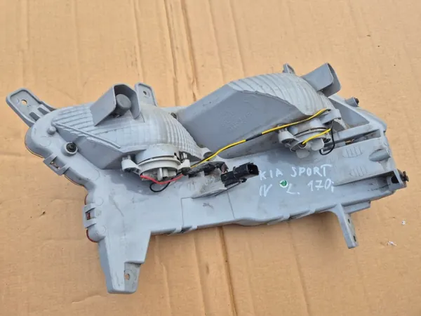 Kia Sportage Heckstoßstangenleuchte OEM L92405D97 image 4