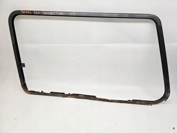 Nissan Patrol Y60 linke hintere Karosseriescheibe - OEM-Qualität image 2