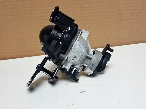 Kia Sportage IV Vänster Halogenstrålkastare OEM 92201-F1000 image 3
