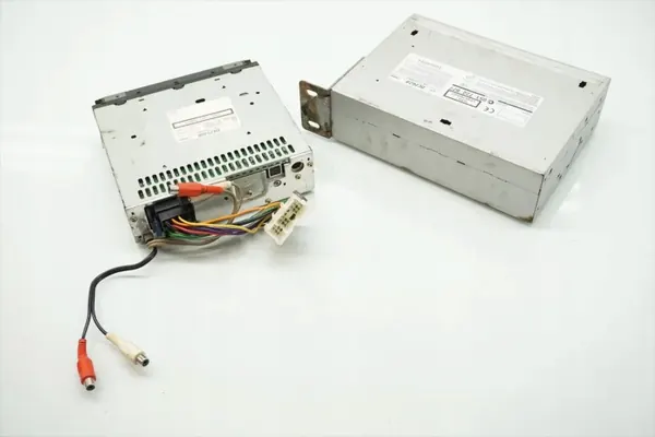Hyundai Coupe CD/DVD-wisselaar OEM DCZ628 2004 image 3