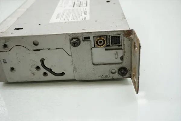 Hyundai Coupe CD/DVD-wisselaar OEM DCZ628 2004 image 4