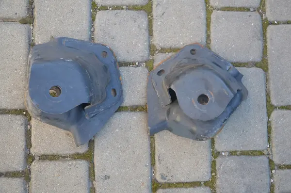 Support de bras de contrôle inférieur Jeep Wrangler JL 2018+ image 1