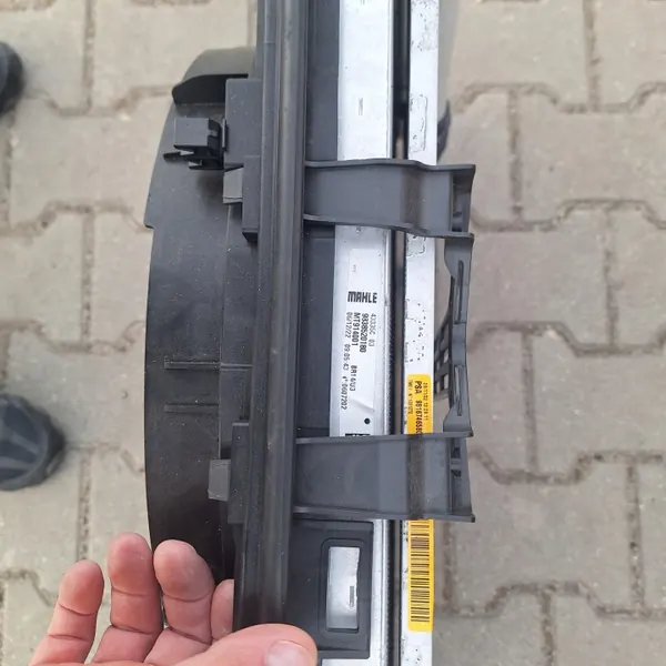 Kit radiador OEM 9835544180 para Astra L, 308, DS4 image 3