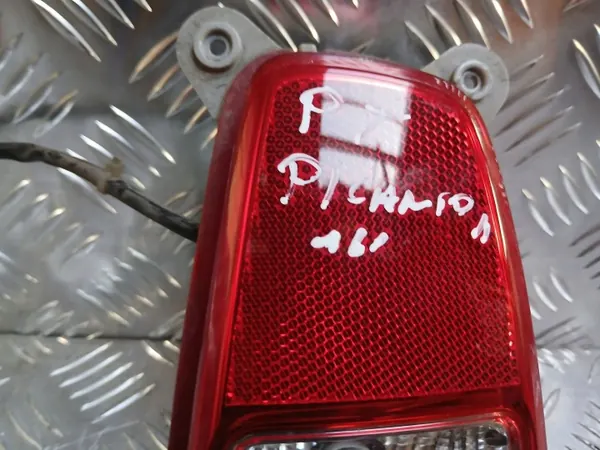 Kia Picanto II Heckstoßstangenleuchte OEM 92405-1Y5 image 3