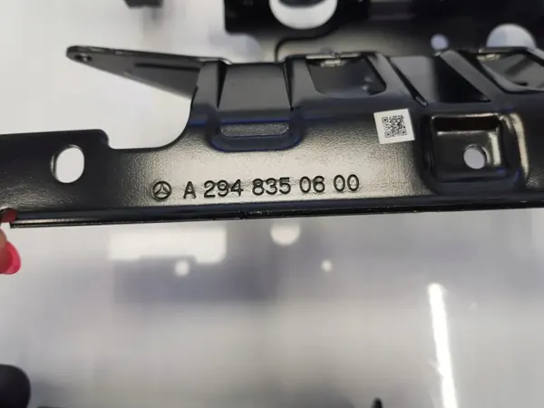 Mercedes-Benz OE värmare fästbas image 6