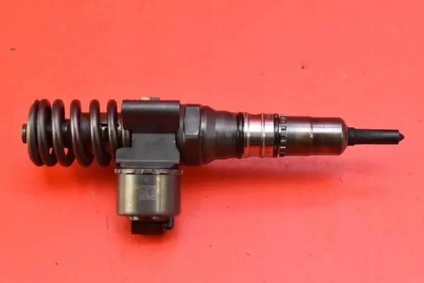 Injectiepomp OEM 03G130073B voor Audi A3 2.0 TDI image 3