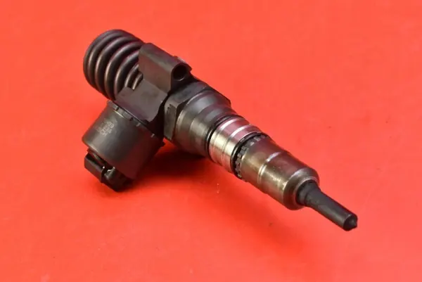 Injectiepomp OEM 03G130073B voor Audi A3 2.0 TDI image 4
