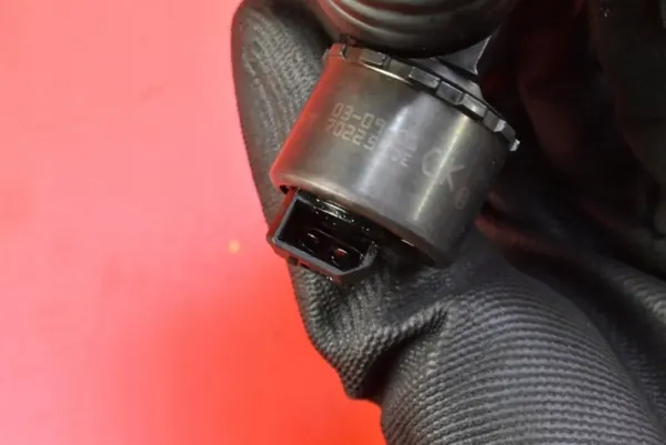 Injectiepomp OEM 03G130073B voor Audi A3 2.0 TDI image 9