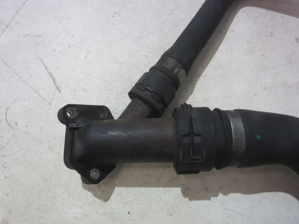 BMW OEM 11127806196 Durite d'eau pour M57 330D 184CH image 4