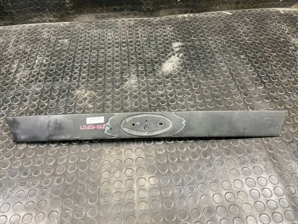 Garniture Hayon Ford Mondeo MK4 OEM BS71-N43404-ADW image 5
