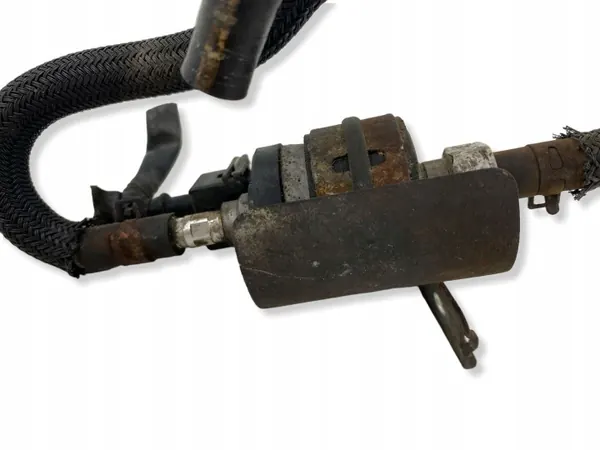 Toyota Auris Polttoainepumppu OEM DAL33972 - Käytetty image 3