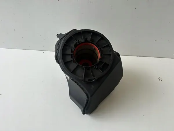 Audi OE Luftfilterhus image 3