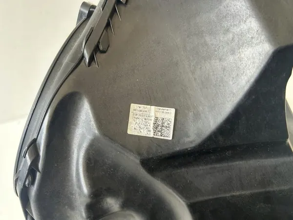 Audi OE Luftfilterhus image 7