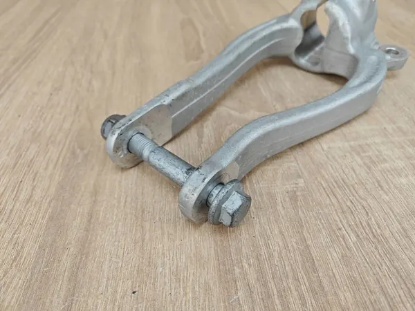 Iskunvaimennin Kiinnike Oikea Etu BMW 540i G30 G31 6861200 image 3