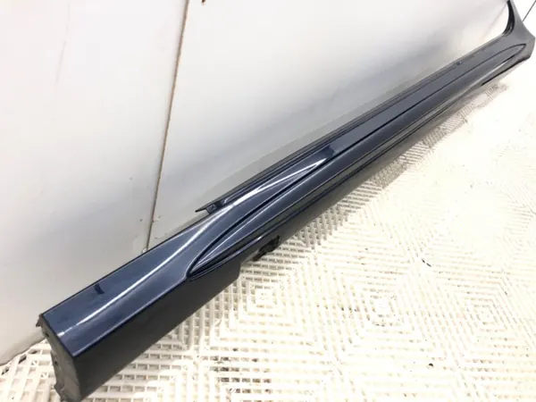 Garniture de seuil gauche OEM A218690XX00 Mercedes W218 image 4