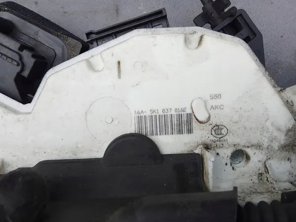 VW GOLF 6 VI Lås Höger Fram 5K1837016E 5K1839016Q image 2