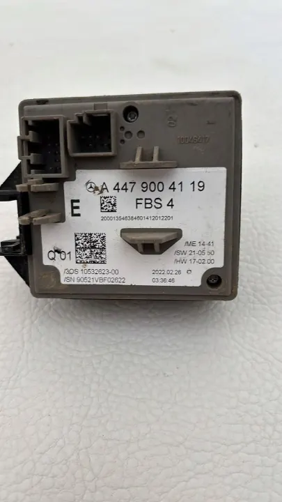Interruptor de encendido Mercedes V-Class W447 OEM A4479004119 image 2