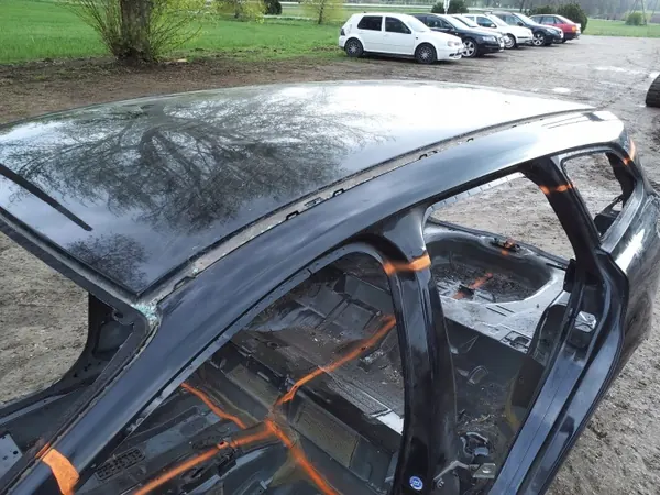 Teto Ford Focus OEM ARA287139 - Estado Usado image 4
