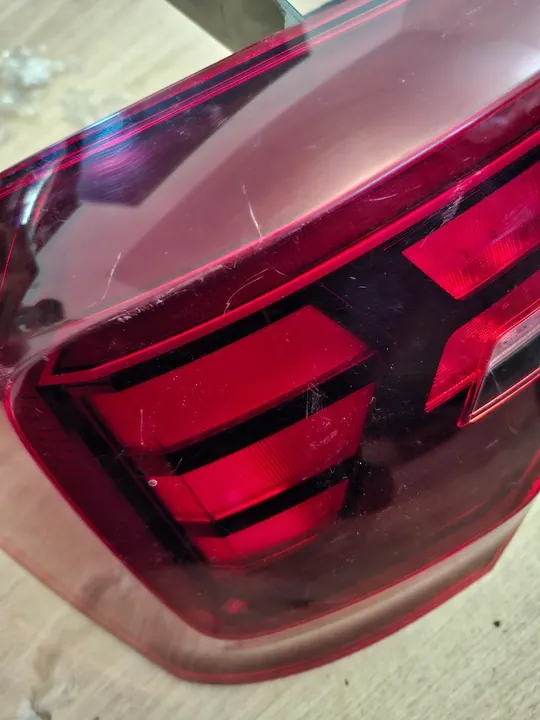 Lámpara Trasera Izquierda VW Polo VI 2G0945095F image 4