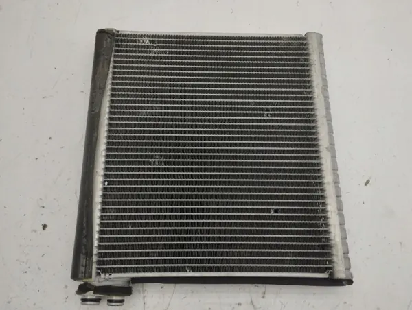 Toyota AMD136906 Lämmitysydin A/C Corolla Verso AR10:lle image 2