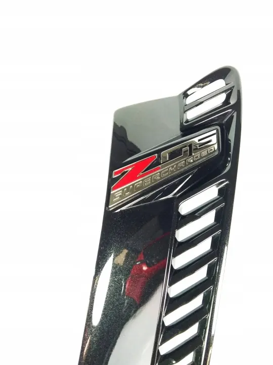 Entrée d'air d'aile droite OEM 22913201 pour Corvette C7 Z06 image 3