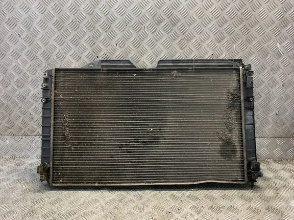 Radiador de agua AUDI A8 D2 4.2 4D0121251F image 2