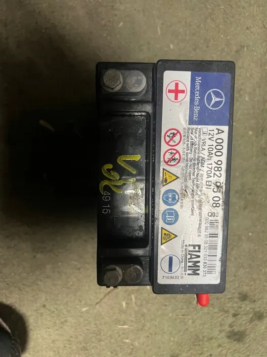 Batería Mercedes Vito V220d OEM 4147 - Usada image 2