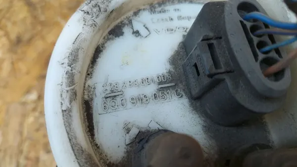 Brandstofpomp VW Polo 9N IV 6Q0919051C image 2