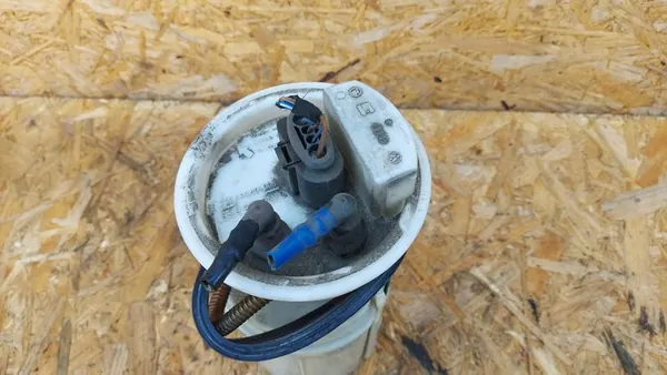 Brandstofpomp VW Polo 9N IV 6Q0919051C image 3