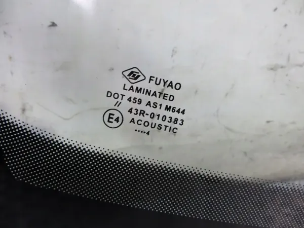 Audi A4 B9 Voorruit OEM 205/010 Gebruikt image 5