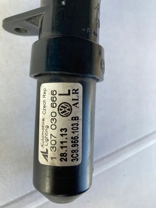 VW CC Tvättcylinder med Sprutmunstycke image 2