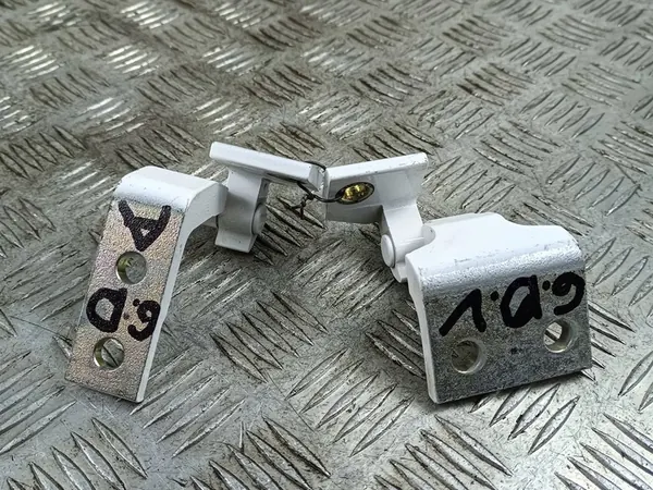 2025 Genesis GV70 Hintere Türscharniere FOB53126 image 4