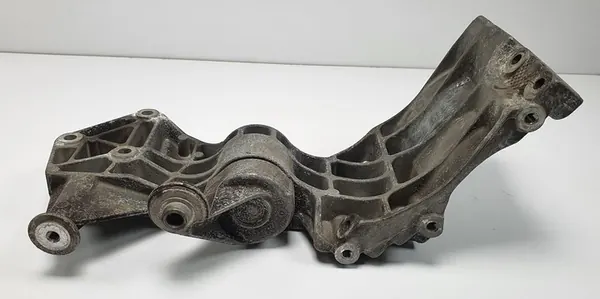 Spännare Mercedes W245 CDI A6402003370 image 2