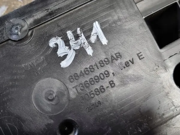 Support inférieur de radiateur Jeep Grand Cherokee WL 2023 68468189AB image 5