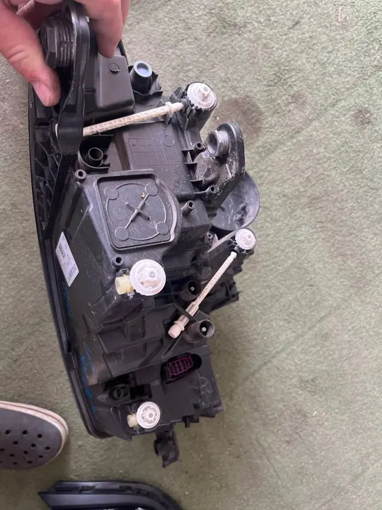 Skoda OE 255099 Farol Dianteiro Direito image 5