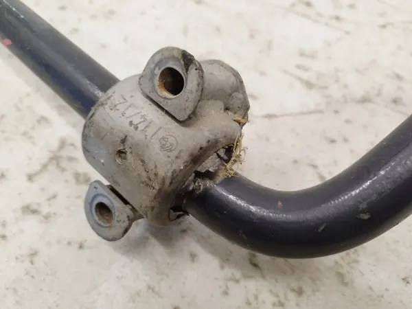 Stabilizzatore anteriore Mercedes C W204 E C207 + boccole A2043232065 image 8