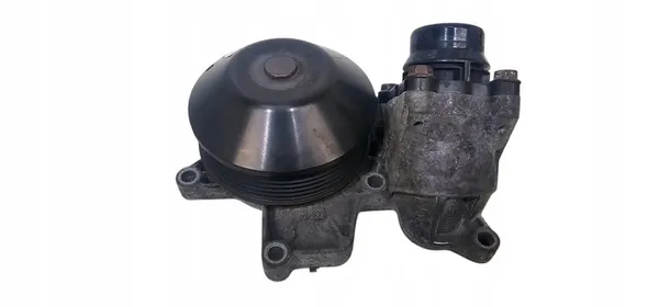 BMW Vattenpump Termostat Hölje N47 OEM 7797640 image 3