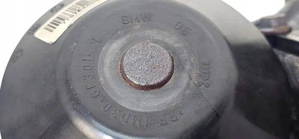 BMW Vattenpump Termostat Hölje N47 OEM 7797640 image 9