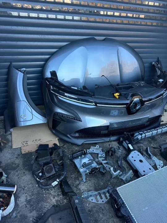 Renault 5 E-Tech Framdelskit OEM Megane v adler image 3