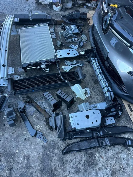 Renault 5 E-Tech Framdelskit OEM Megane v adler image 5