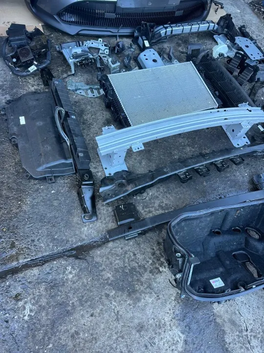 Renault 5 E-Tech Framdelskit OEM Megane v adler image 8