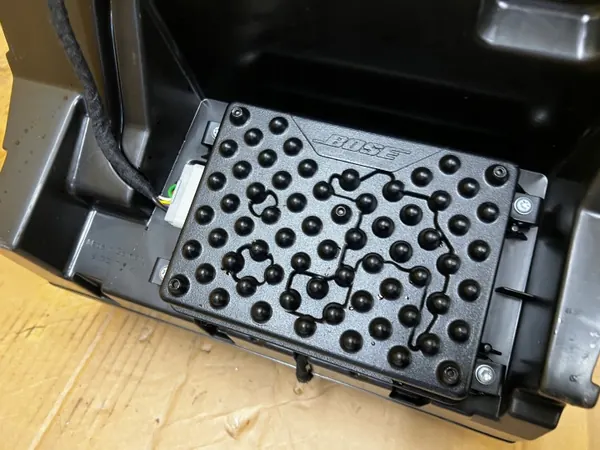 Bose Subwoofer OEM 97064556503 Porsche Panamera image 5
