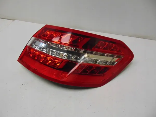 Rechter Achterlicht Mercedes E-Klasse W212 A2128201264 image 2