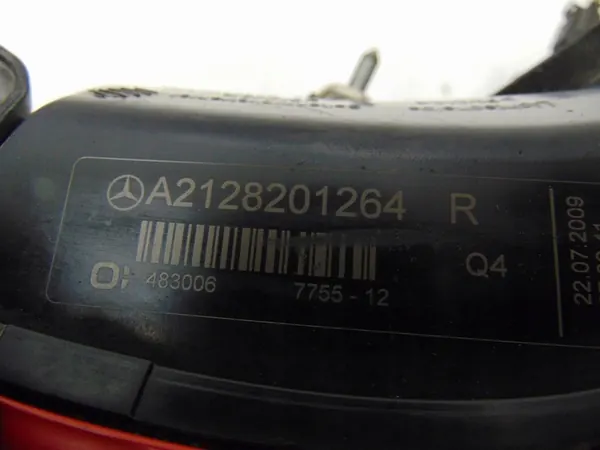 Rechter Achterlicht Mercedes E-Klasse W212 A2128201264 image 9